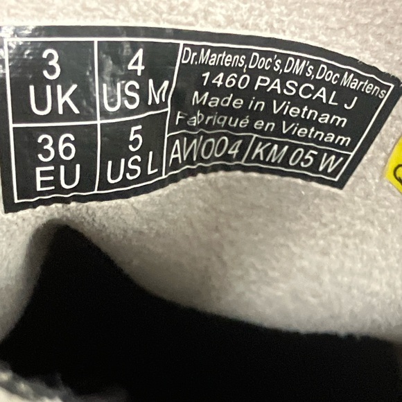DR. MARTENS Pascal 1460 Iridescent Rainbow Lace Up Unicorn Suede Combat Boots 5 - Picture 9 of 9